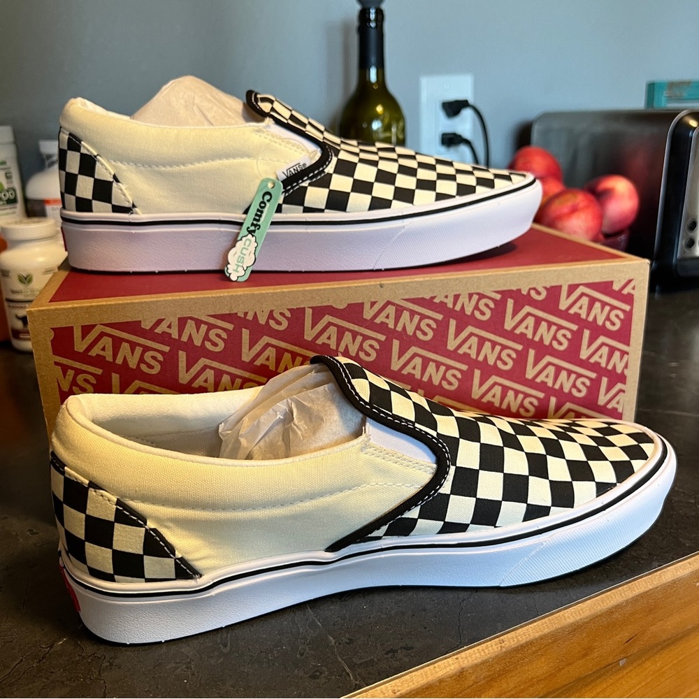 Vans ComfyCush Slip-Ons, black/off white check sz 10.5
